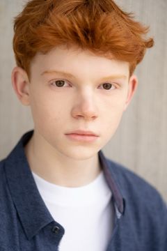 Spencer Fitzgerald interpreta Buzz