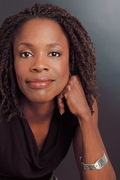 Charlayne Woodard interpreta Jean Swift