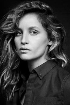 Gemma Refoufi interpreta Guard