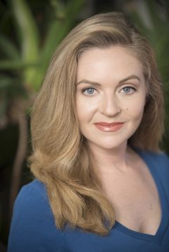 Holly Beavon interpreta Additional Character Voice (voice)