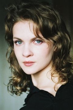Céline Jorrion interpreta Arlette