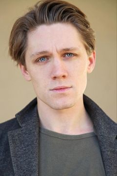 Charlie Bentley interpreta Parkland Patient (uncredited)