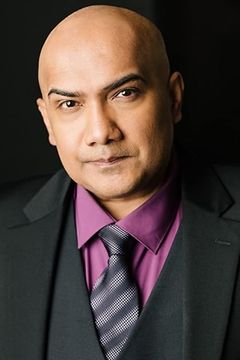 Seth Ranaweera interpreta Building Super