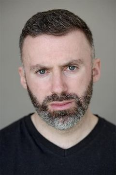 Richie Wilson interpreta Toke Horgath