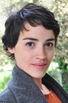 Audrey Brisson-Jutras interpreta Hospice Receptionist
