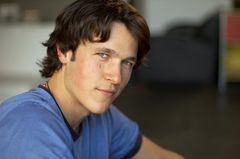 Harrison Wills interpreta Stussy