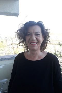 Barbara Dziekan interpreta Mrs. Ewa