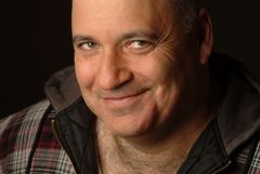 Steve Greenstein interpreta Hot Dog Vendor