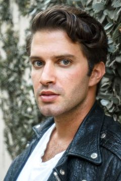Jonathan Rosenthal interpreta Luc