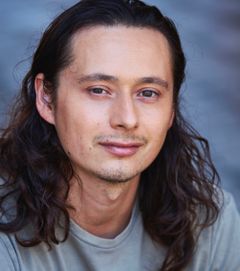 Jono Cota interpreta Townie Teen