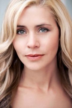 Heather Beers interpreta Ellie