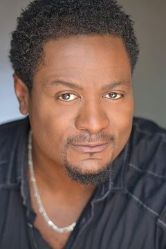 Keith Jefferson interpreta Charly