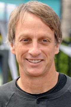 Tony Hawk interpreta Voice