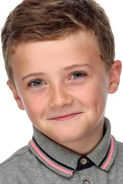 Austin Taylor interpreta Philip at 6