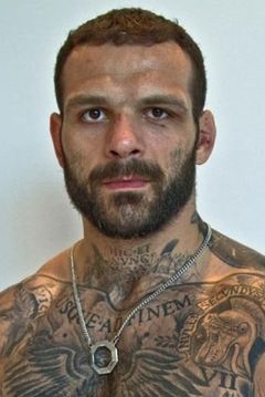 Alessio Sakara interpreta Igor