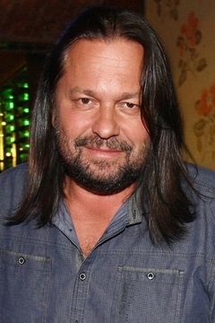 Jiří Pomeje interpreta Cul-de-Bois