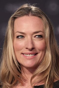 Tatjana Patitz interpreta Cheryl Lynn Austin