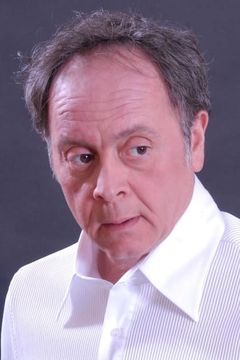 Nicola Valenzano interpreta Giulio