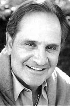 Fred Lerner interpreta Guard