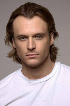James McVan interpreta American Soldier