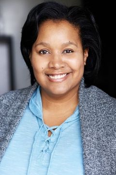 Eleanor Threatt interpreta Nurse