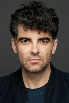 David Savard interpreta Albert