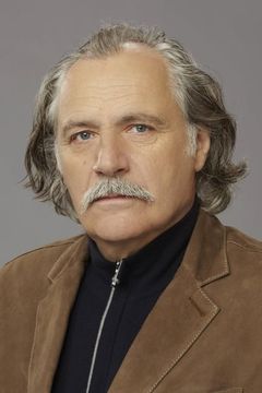 Rade Šerbedžija interpreta Oleg Butraskaya