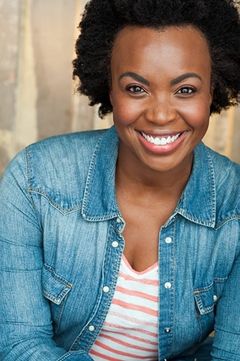 Fadhia Carmelle Marcelin interpreta Academy Awards Attendee (uncredited)