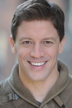 Victor Joel Ortiz interpreta Picard Reporter