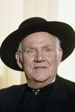 Dabbs Greer interpreta Old Paul Edgecomb