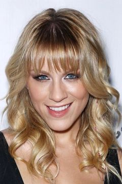 Brit Morgan interpreta Penny Peabody