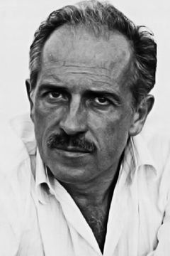Pino Colizzi interpreta Voice Dubbing: Giuseppe Gentile / Jason (voice) (uncredited)