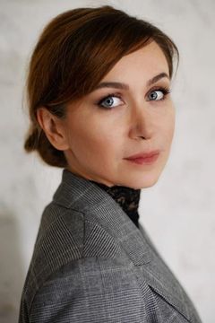 Marielle de Rocca-Serra interpreta Annette