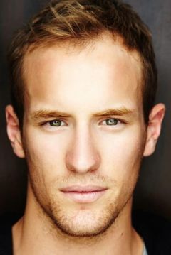 Joel Jackson interpreta Nick