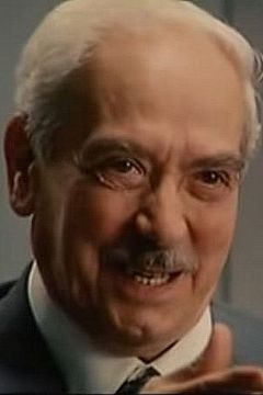 Antonio Sigillo interpreta lo zio di Bellavista,