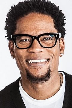 D. L. Hughley interpreta Dexter