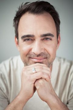 Mathieu Dufresne interpreta Ambulancier