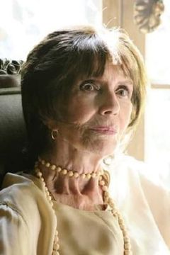Jo De Winter interpreta Miss Willis