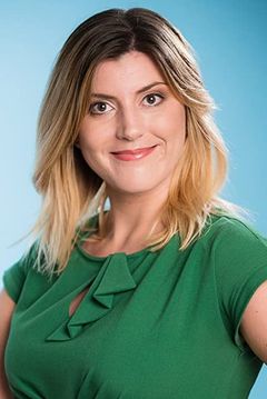 Lauren Ellen Thompson interpreta Leslie Hunt