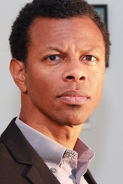 Phil LaMarr interpreta Security Guard (voice)