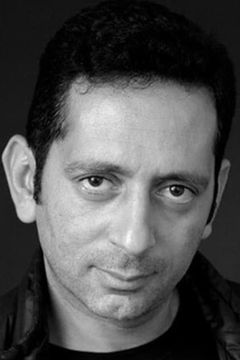 Omar Mostafa interpreta Isidorus