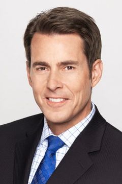 Tom Verducci interpreta Scout