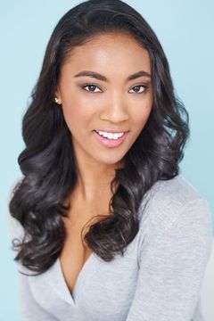 Hannah Alissa Richardson interpreta Katie / A