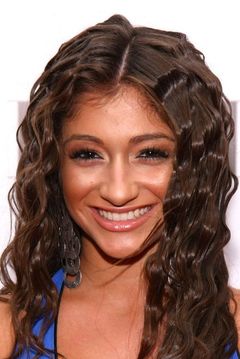 Raquel Castro interpreta Katherine