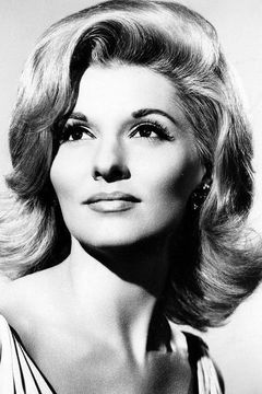 Nancy Kovack interpreta Medea