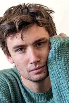 William Michael Roberts interpreta Ian