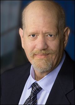 Jeffrey William Evans interpreta Restaurant Manager