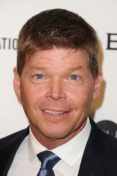 Rob Liefeld interpreta Liefeld (uncredited)