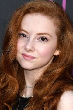 Francesca Capaldi interpreta Karen