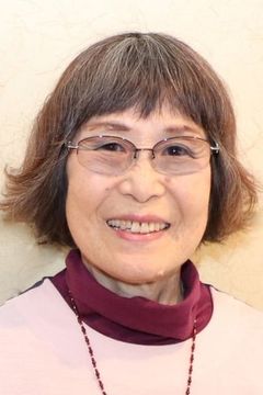 Reiko Suzuki interpreta Kanta's Aunt (voice)
